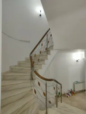 BDUL DACIA, PIATA GEMENI, 2 etaje SPATIU BIROURI