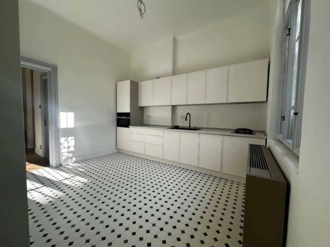 Apartament in vila - renovat lux , 4 camere