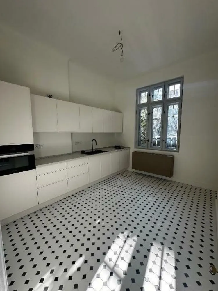 Apartament in vila - renovat lux , 4 camere
