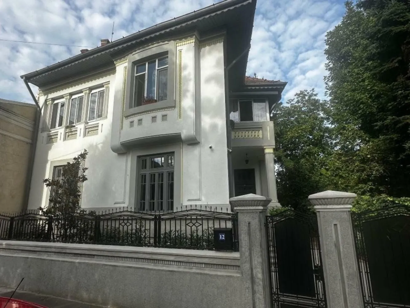 Apartament in vila - renovat lux , 4 camere