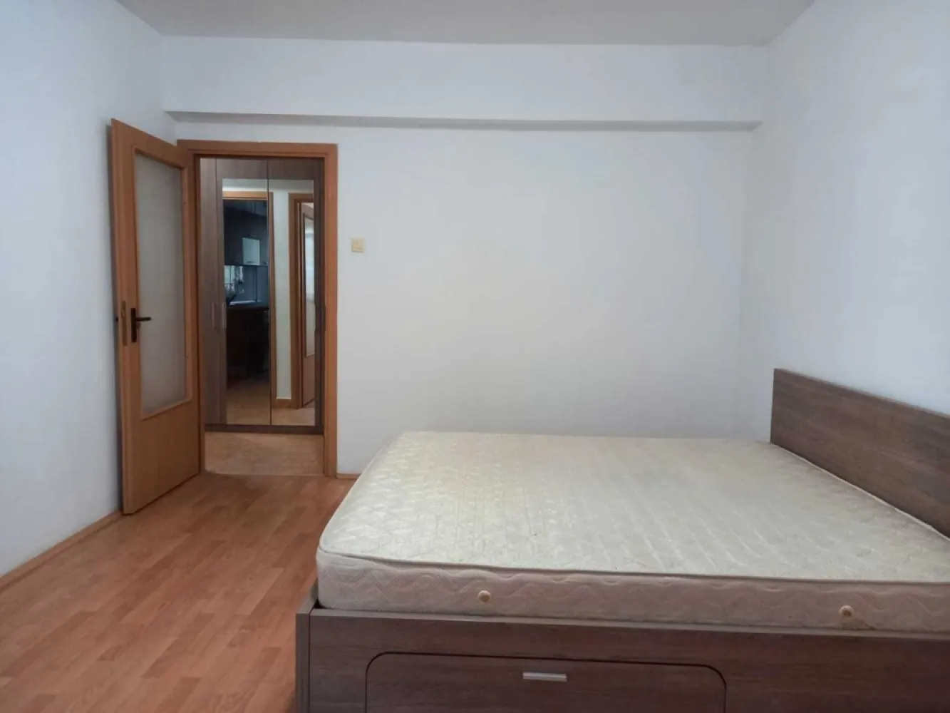 Garsoniera ANL Brâncuși lângă Centrul medical Brâncuși 42mp Etaj1/4