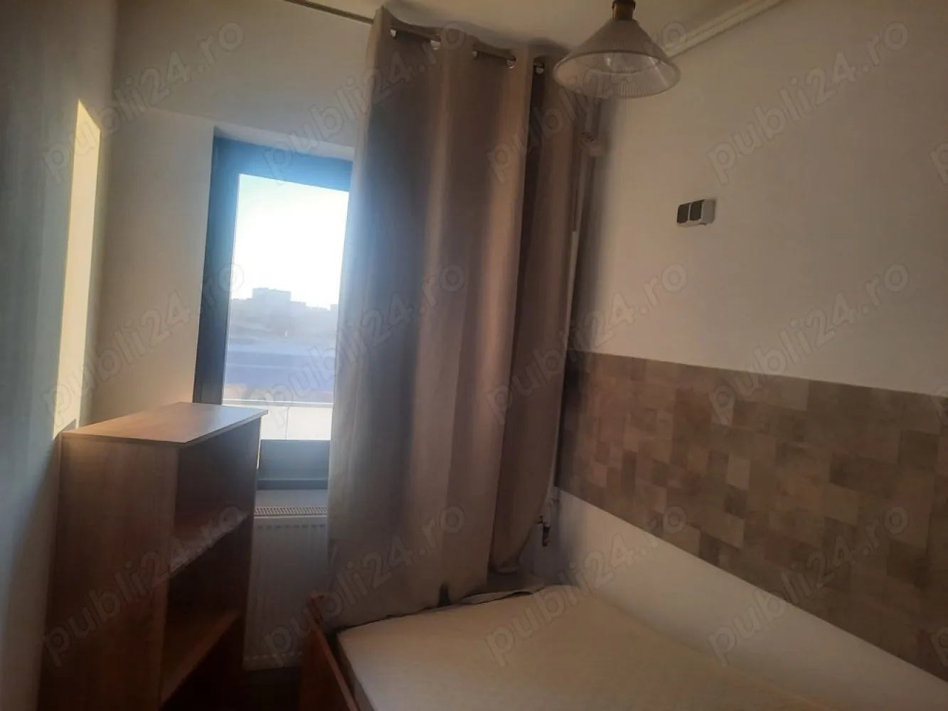 Novum de inchiriat - Inchiriez două camere Novum, Politehnica, 40m Nou, centrală proprie, et 7 din 10. Liniste, privirea spre parc.