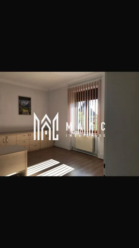 Inchiriere | Spatiu pt birouri | 4 camere | Calea Dumbravii - De închiriat: Spațiu pentru birouri – Calea Dumbrăvii, vizavi de sediul NATO Maac Imobiliare ofera spre închiriere un spațiu generos, ideal pentru activități de birou, situat într-o casă cu amplasare excelentă – pe Calea Dumbrăvii, chiar vis-a-vis de sediul NATO. Detalii spațiu: Suprafață totală: 110 mp Compartimentare: 4 camere decomandate, luminoase și bine proporționate Destinație: exclusiv pentru birouri Zonă liniștită, cu acces facil către centrul orașului și principalele artere rutiere Locație premium, ideală pentru firme care își doresc o imagine profesională și o adresă de prestigiu. Pentru mai multe detalii va rugam specificati telefonic ID: CP2717796 }}
