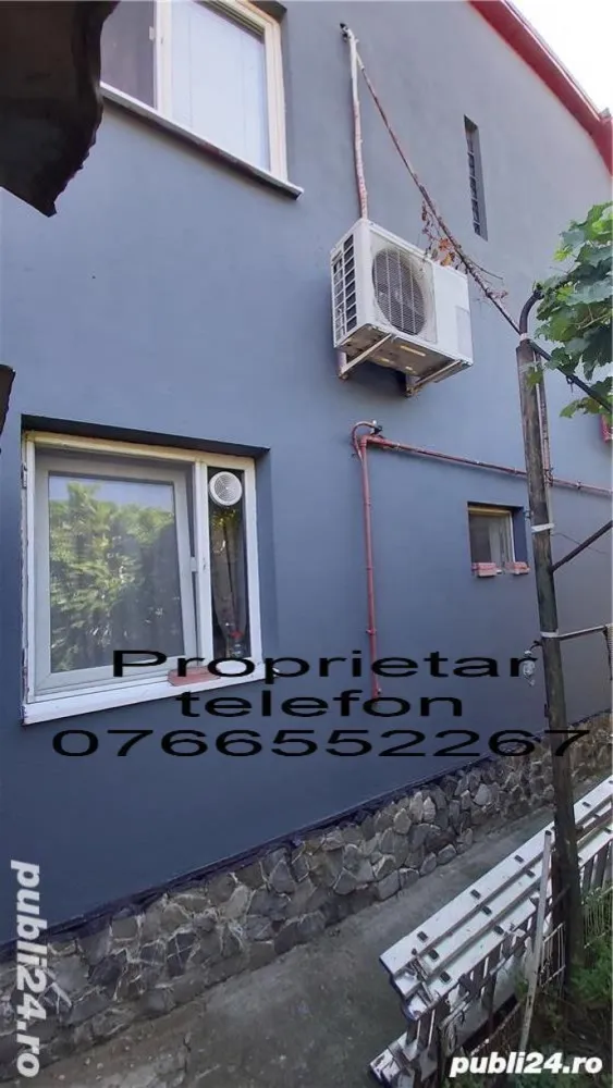 Casă de vânzare,P+1 ,Cartier Antiaeriana - VA ROG SUNATI DOAR DUPA ORA 16 Cei ce doresc vizionarea unui filmulet cu prezentarea imobilului cat si releveu ,le gasiti pe Storia. Recomandat pentru: - Persoane care cauta o constructie solida si doar un minim necesar legat de curte, dar suficient pentru o cafea pe terasa si un eventual gratar + o masina de clasa mica; - Sau pentru firme cu diverse activitati de birou, fiind plasata foarte aproape de centrul Bucurestiului si avand un spatiu suficient de mare la parter pentru orice impartire de tip office sala de asteptare + etaj pentru 2 birouri si podul destul de mare pentru depozitare Casa are 3 camere 103 mp utili, teren 112mp ,aprenta 65mp,curte libera 50mp se vede in poze, Casa a fost construita in anul 2003, in regie proprie, pentru folosinta proprie, nu pentru vanzare, fiind respectate toate normele in vigoare si fiind folosite doar materiale de calitate. Clasa energetica B dupa noile standarde si clasa A dupa vechile standarde Despre constructie: BCA pe structura de beton armat, fundatie solida izolata cu polistirien extrudat, structura izolata cu polistiren grafitat,acoperis cu tabla dublu falțuită FIGO HIGHLINE 40 de ani montata 2022 , geamuri termopan Salamander,Casa este izolata cu polistiren de 10 cm si vata bazaltica de 10 cm, parter plus etaj , cu placa de beton peste parter, autorizatie de constructie 2003.La parter gasim living,hol,baie,bucatarie open space,la etaj gasim un hol cu casa scarii si doua dormitoare ,la etaj nu este baie sau wc, , toate utilitatile,centrala, pod mare pentru depozitare (50mp)cu scara pliabila, amenajari interioare se observa in poze, Gaze ,,instalatie cupru,internet cablu,doua aparate de aer conditionat , canalizare ,apa,suprafata totala a terenului 112mp..Casa se afla pe una din strazile adiacente strazii Antiaeriana ,la 700 m de piata 13 Septembrie ,fata in fata cu vilele armatei cartier Brava.Casa se afla pe una din strazile adiacente strazii Antiaeriana ,la 700 m de piata 13 Septembrie ,fata in fata cu vilele armatei cartier Brava. .Doua locuri de parcare, unu in curte si unu la strada! Renovata august 2022,instalatie elctrica si sanitara, centrala noua Vaillant 28 kw14.04 .2024 garantie 7 ani cu Termostat de ambient pentru centrala, wireless - instalatie electrica si sanitara noua. 2 Aer conditionat 1200 BTU Nordstar . Intrerupatoare smart wi-fi cu touchscreen (Sonoff). Geamuri termopan dotate cu plase de siguranta speciale pentru pisici.La 150 m se afla statia Stb Troleu 96 si autobuze iar in capatul strazii la 300m in Margeanului statie stb 226 139, Mega Image si Profi la o strada distanta.In apropiere de scoli , gradinite si trei licee(Ion Barbu ,Odobleja si Dimitrie Bolintineanu.Patru statii de troleu pana la statia de metrou Academia Militara tonson Drumul Taberei! Vecini prietenosi ! .Pretabil sediu firma,investitie, inchiriere,cabinete medicale,stomatologie,cat si rezidential .În proximitate se află Complexul Comercial Vulcan, Carrefour, Kaufland, Lidl, Penny, Prosper Plaza, Mall Afi Cotroceni, Liberty Mall, Cora Alexandriei, etc. Rog Seriozitate!.Vizionarea se stabileste telefonic la o data de comun acord . Va rog sa cititi cu atentie anuntul, casa are exact cate camere sunt enuntate mai sus. Ideala pentru o familie ,sediu firma,cabinet medical,stomatologie Raspund la telefon dupa ora 16 inclusiv in week-end ! .Raspund la telefon dupa ora 16 inclusiv in week-end ! Raspund whatsapp mesaj La plata cash(transfer bancar)pretul este de 169500 euro Casa se vinde partial mobilata si eventual putem discuta de Bucatarie Dormitoare dupa caz vizionare filmare imobil: