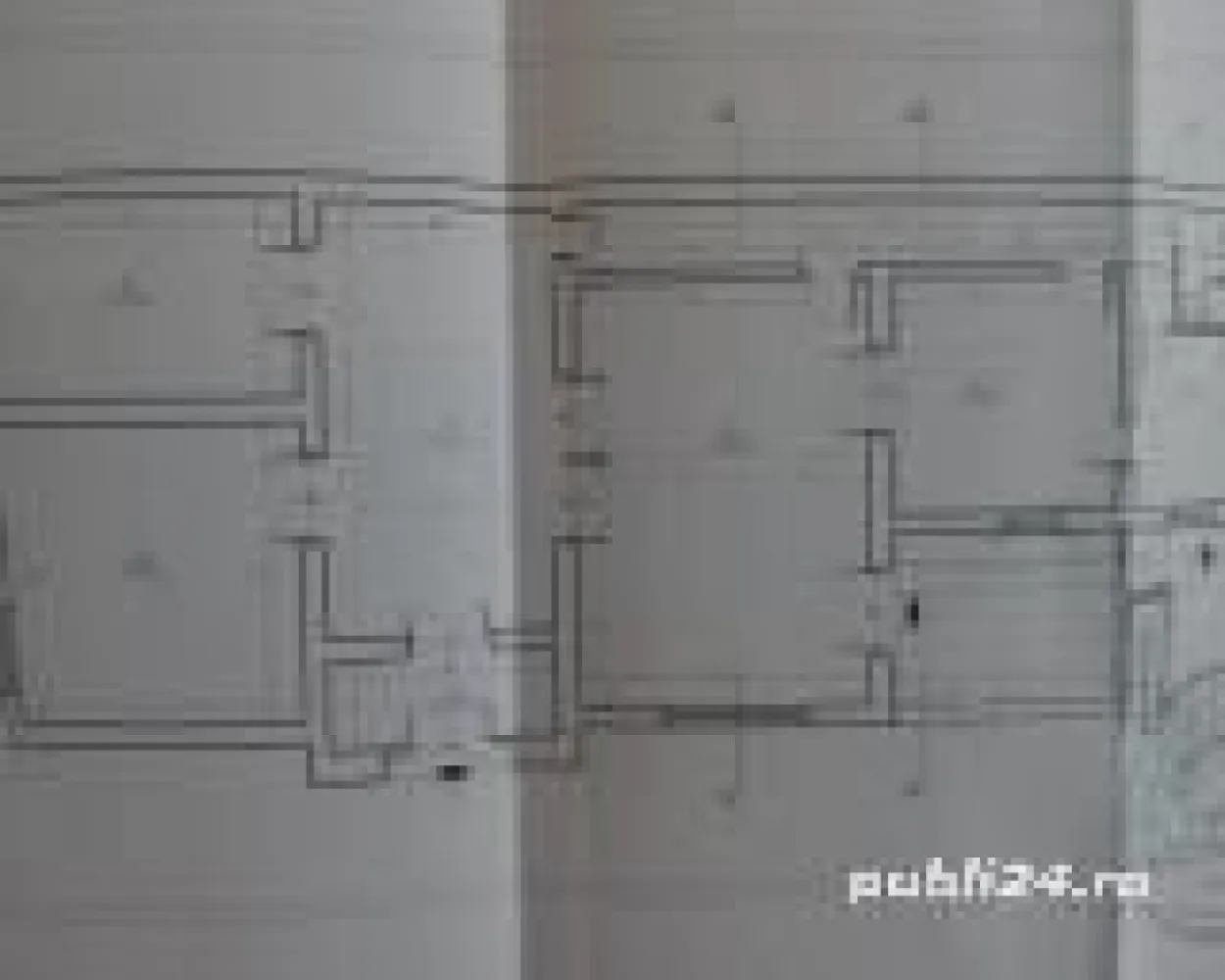 Cișmigiu, Vila interbelica eleganta D+P+1, curte - Calea Victoriei,propietar, vila eleganta D+ P+1, renovata 2018 cu doua apartamente separate. Parter, apartament 150 mp.utili,5 camere, mari, înalte, bai, bucătărie, terasa, 2 intrari. Etaj, apartament(penthouse) 160mp.,constructie 2018,cu scara exterioara, 3 camere, living 80mp.(h=4.8m),terasa 44mp.Demisol,2 camere, 50mp.Curte libera 150mp.(parcare auto)Încălzire centrala termica gaze.Apartamentele se pot vinde separat cu 540000 fiecare.