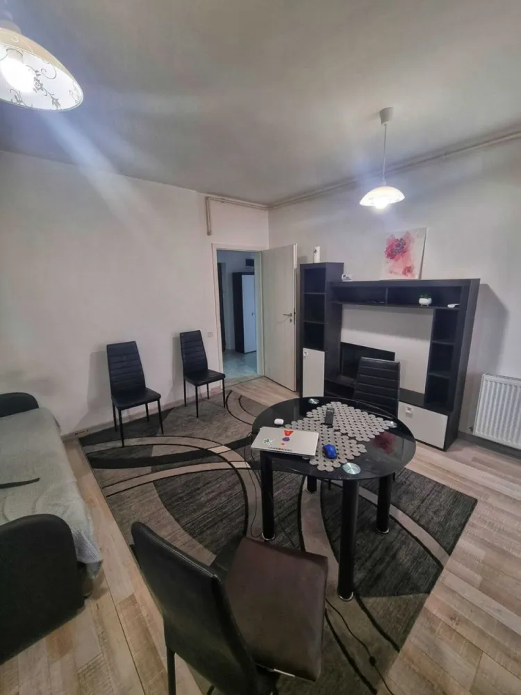 Apartament 2 Camere - Proprietar - Metrou Leonida - Apartament 2 Camere situat in Sectorul 4 - Soseaua Berceni 94 Etajul 2/10 5 minute pana la metroul Dimitrie Leonida Parcare Direct Proprietar