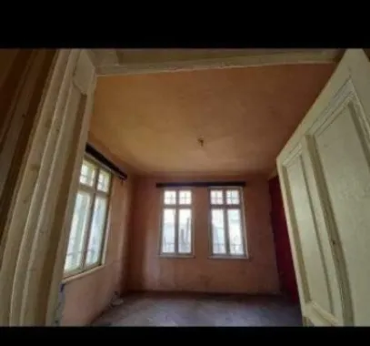 Vand 2case parter şi teren 985mp sau parteneriat construire zona Foişorul de Foc