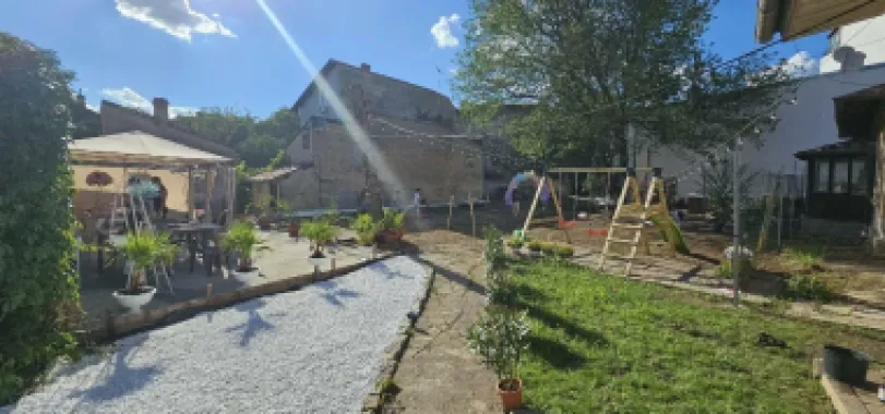 Vand 2case parter şi teren 985mp sau parteneriat construire zona Foişorul de Foc