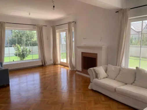 Casa individuala langa lacul Straulesti cu mutare imediata. Direct proprietar