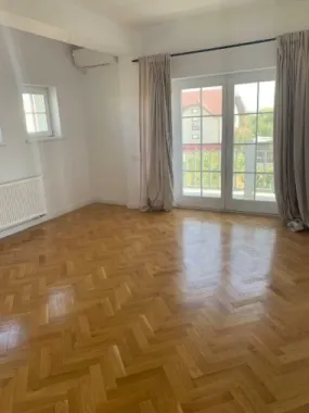 Casa individuala langa lacul Straulesti cu mutare imediata. Direct proprietar