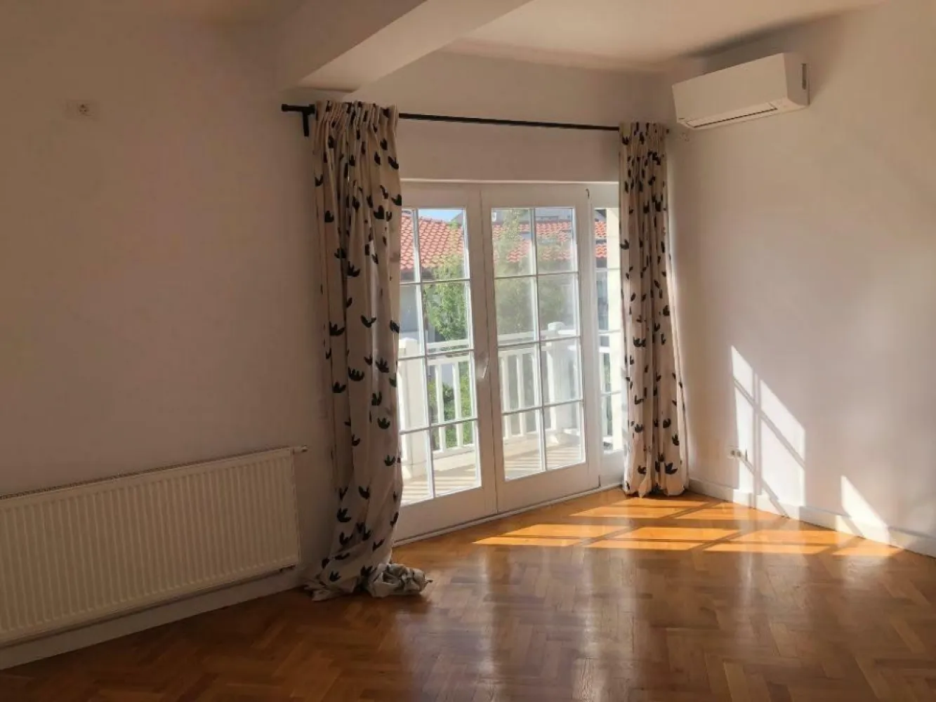 Casa individuala langa lacul Straulesti cu mutare imediata. Direct proprietar