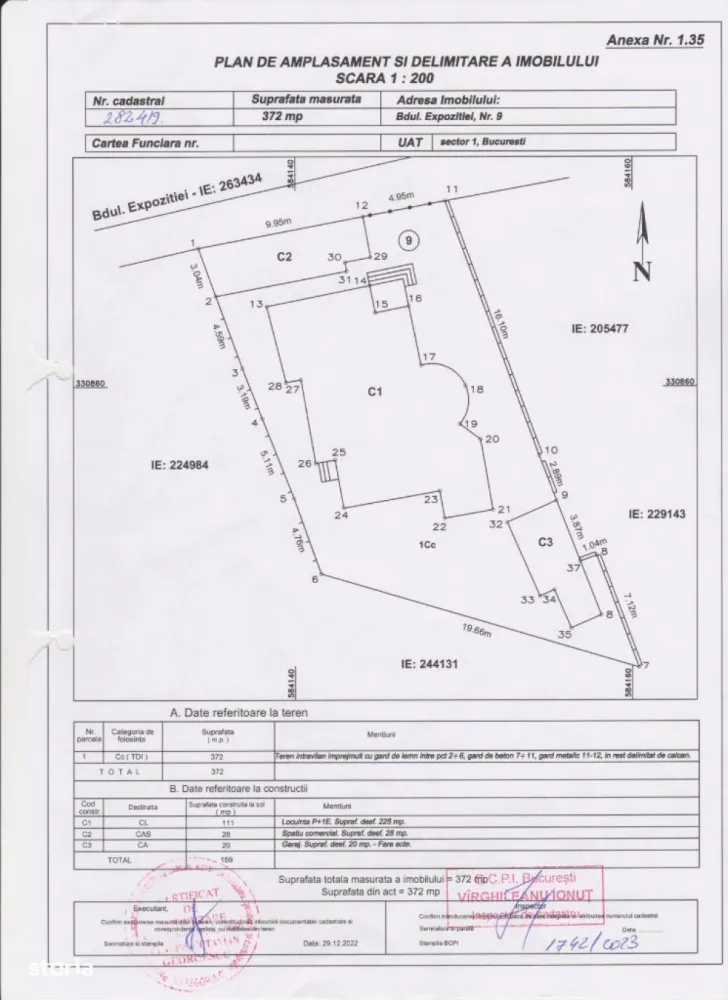 Proprietar vand vila P+1 Bdul Expozitiei, Domenii, Sector 1, Bucuresti - Vila P+1 ,Bdul. Expozitiei Nr.9, 2 apartamente de 4 camere cu intrare separata ,2 bai,2 bucatarii,camera de serviciu mansarda,scara de serviciu comuna, subsol tehnic, garaj, curte 372mp, la strada spatiu comercial 24mp.