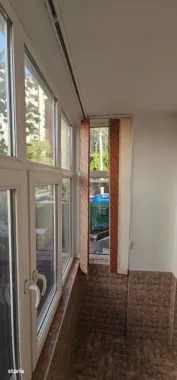 Vila P+1 Piața Muncii , strada Orzari, apartament cu 3 camere la Parer