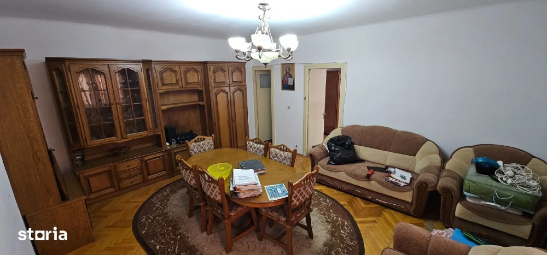 Vila P+1 Piața Muncii , strada Orzari, apartament cu 3 camere la Parer