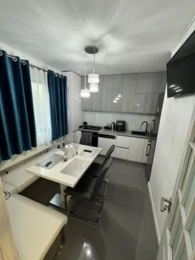 Casa 4 dormitoare 3 bai sector 3