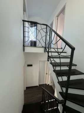 Casa 4 dormitoare 3 bai sector 3