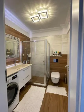 Casă 3 camere 2 băi și curte 75 mp finisată și mobilată lux