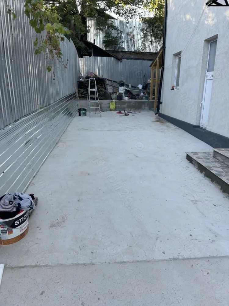 Vind casa singur curta nou o+1 , zona tei