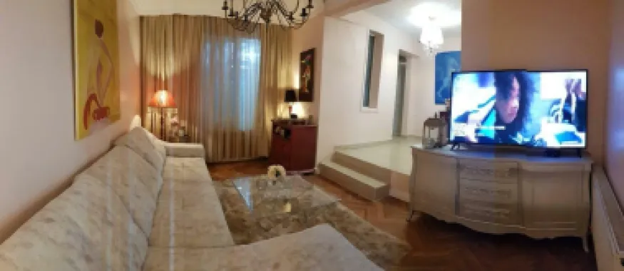 Particular vila + spatiu comercial 290 mp Unirii investitie cu preluare chiriasi