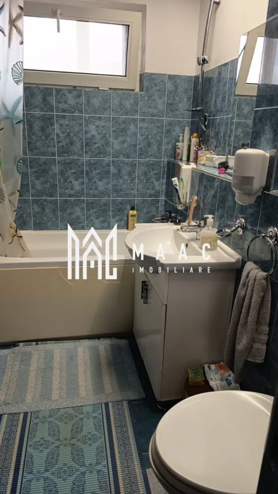 Apartament 3 camere | Semidecomandat | Zona Rahova