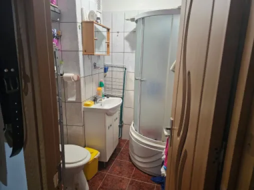 Vând apartament 3 camere