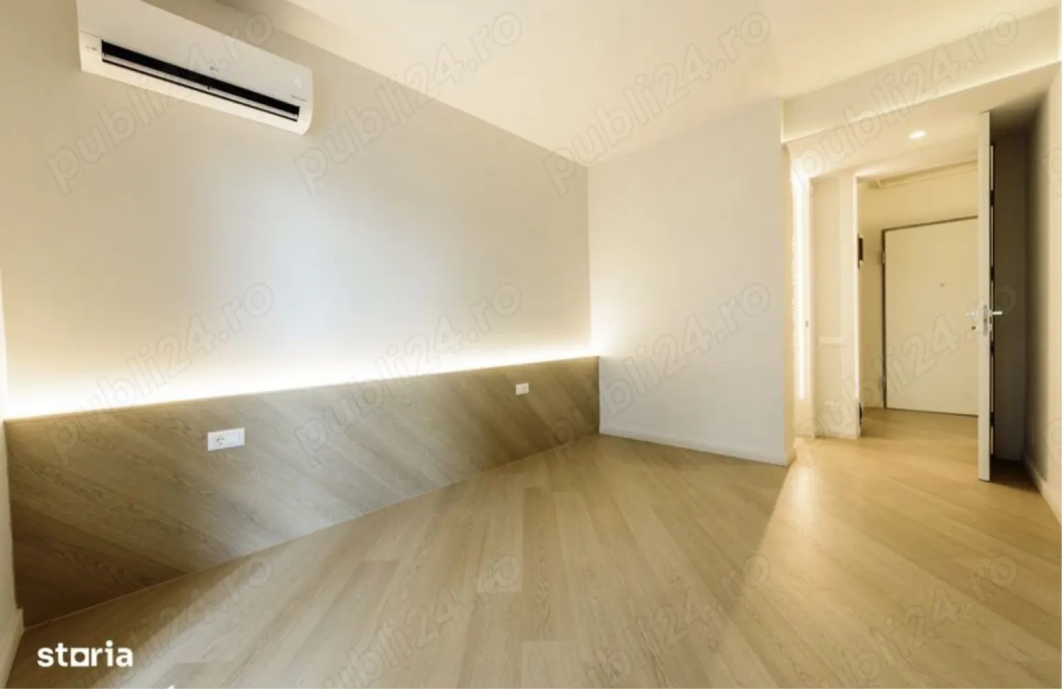 Apartament 3 camere | Cortina North | PROPIETAR | Pipera - PROPIETAR! Apartament 3 camere, situat vis-a-vis de Porche Nord Pipera in complexul rezidential premium Cortina North. Apartamentul este pe Faza 3 si este finalizat! Pretul afisat este cu TVA inclus. Se poate achizitiona si parcare la subteran -1 Apartamentul beneficiaza de una dintre cele mai bune pozitii, fiind situat in Corp C2, cu vedere spre exterior, la strada Campul Pipera (perpendiculara Bulevardului Pipera), neavand nicio cladire construita in fata, asadar este ferit de zgomotul traficului de pe bulevard. Apartamentul se afla la etajul 1, este decomandat, si are o suprafata totala de 96.45 mp construiti si de 76.7 mp utili. Beneficiaza de 2 grupuri sanitare (unul cu cada, iar celalalt cu cabina de dus), si un balcon foarte spatios (9.8 mp). Suprafata UTILA de 76.7 mp a apartamentului este distribuita astfel: - Living + Bucatarie: 23,5 mp - Dormitor 1: 12,4 mp - Dormitor 2: 16,8 mp - Baie 1: 4,5 mp - Baie 2: 3,3 mp - Hol: 6,4 mp - Balcon: 9,8 mp Ansamblul Cortina North se afla in vecinatatea a doua mari supermarketuri: Lidl si Kaufland. De asemenea imobilul se situeaza in apropiere de statii STB, de statiile de metrou Aurel Vlaicu (Aviatiei) si Pipera (Dimitrie Pompei), in proximitatea viitorului Spital Metropolitan, precum si in apropiere de scoli, gradinite, si alte centre comerciale. In plus, ansamblul Cortina North beneficiaza de amplasarea unui sens giratoriu conexat accesului in ansamblu ce asigura circulatia facila din ambele directii de circulatie ale Bulevardului Pipera. Complexul rezidential Cortina North ofera un stil de viata premium, activ, sanatos si securizat, cu o paleta larga de facilitati unice in zona: - centru Fitness si Wellness cu bazin de inot - peste 1,5 km pista de alergare - peste 10.000 mp de spatii verzi amenajate conform unui plan peisagistic integrat arhitecturii - galerii comerciale dedicate - parcari private subterane si supraterane - acces controlat - fatada ventilata, etc. FINISAJE PREMIUM: - fatada ventilata SwissPearl - tamplarie Schuco cu geam tripan termoizolant, - ceramica Porcelanosa - obiecte sanitare Daniel Rubinetterie - parchet calitate superioara - usi de intrare securizate Pinum - usi interioare Filomuro - sisteme de iluminat led incastrate si la vedere, scafe, contur luminos ambiental. - tavan barisol DOTARI: - centrala termica Ariston in condensatie, cu gaz; - aer conditionat in fiecare camera, tip multisplit – LG; - videointerfon; - utilitati "ready to use” (racorduri individuale la gaze, curent electric, apa curenta, internet); - aparatura electrica si cablaje pregatite pentru conexiunea TV si internet.