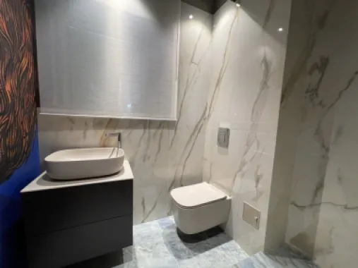 Duplex 3 camere amenajat birou/showroom, cu parcare inclusa
