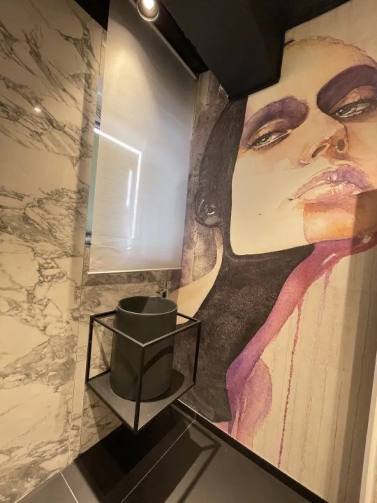 Duplex 3 camere amenajat birou/showroom, cu parcare inclusa