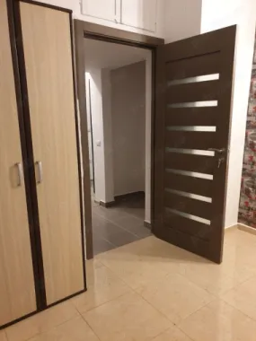brasadas.com vinde apartament 4 camere Copou.