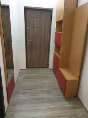 brasadas.com vinde apartament 4 camere Copou.