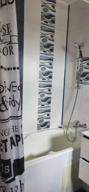 Vând apartament 2 camere ultracentral în Iași.