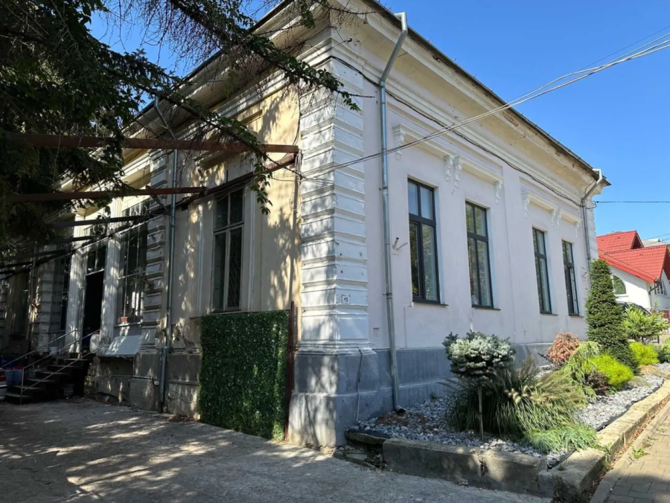 Persoana fizica !! vand casa Centru !! 1160 Mp !! rate !!