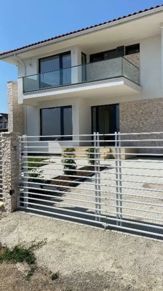 Vila premium, proiect exclusivist, 140 mp utili, Valea Adâncă - Iaşi