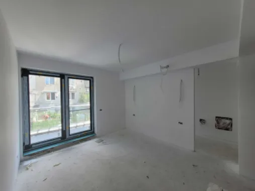 Casa 3 camere + loc de parcare de vanzare