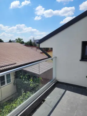 Casa 3 camere + loc de parcare de vanzare