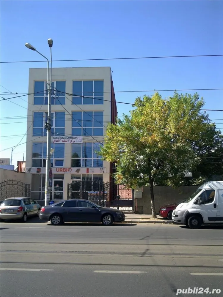 spatiu comercial - colentina - sector 2 - cladirea p+3e+m - de vanzare - spațiu comercial stradal, Suprafața construita - 760mp. Regim înăltime: P+3E+mansardă, teren:300mp, parter: 150mp, bucuresti, sector 2, Sos. Colentina nr.413 punct de reper: carrefour colentina, pentru contact , de preferat prin whatsapp: ,