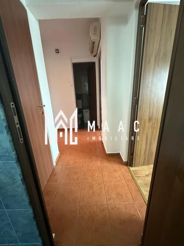 Apartament 3 camere | Etaj 3 | Balcon | Pivnita | V Aaron