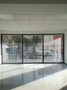 Vanzare spatiu comercial Drumul Sarii 150 mp
