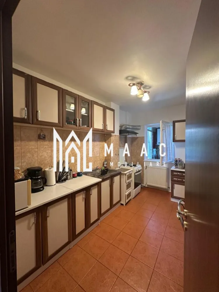 Apartament 3 camere | Etaj 3 | Balcon | Pivnita | V Aaron