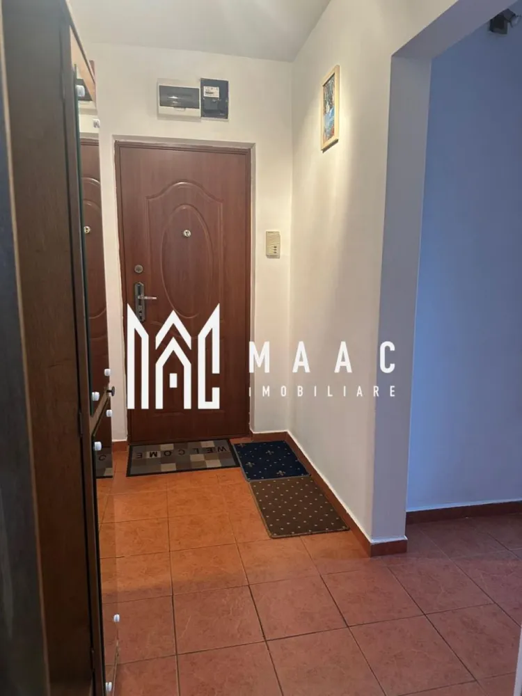 Apartament 3 camere | Etaj 3 | Balcon | Pivnita | V Aaron