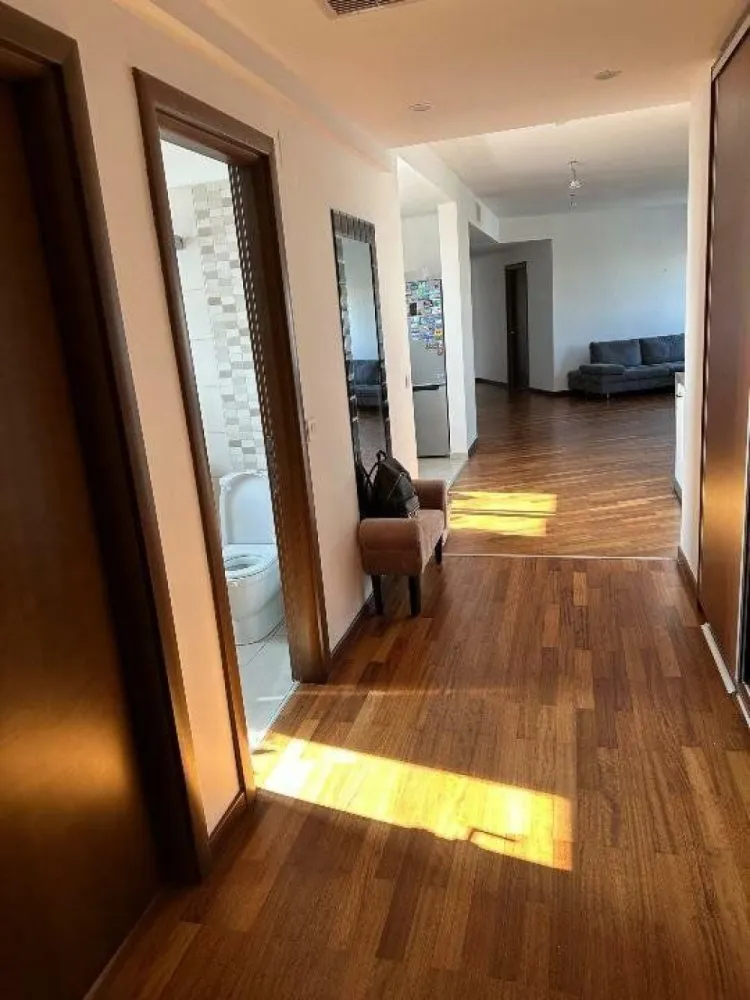 4 camere Bd Ferdinand 136 mp, 3 grupuri sanitare, 2 terase,