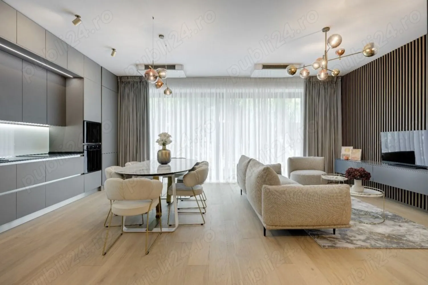 Apartament duplex cu scară interioară LUX Proiect unic tip boutique Pipera - Iancu Nicolae - PROIECT REZIDENȚIAL UNIC, DE TIP BOUTIQUE, ZONĂ EXCLUSIVISTĂ ÎN PROXIMITATEA PĂDURII BĂNEASA, IANCU NICOLAE !!! Apartamente generoase, de tip duplex cu scară interioară ( suprafețe de minim 90 mp utili ) 3,4,5 camere cu grădină și sau terase. Arhitectură deosebită, finisajele luxury, dotările de ultimă generație și nu în ultimul rând, poziționarea, asigură unicitatea acestui proiect. În imediata vecinătate găsim cele mai prestigioase școli private: Cambridge School of Bucharest - situată la 5 minute de mers pe jos, British School și American International School, centre comerciale: Băneasa Shopping City, Carrefour Feeria, Mobexpert, Ikea Băneasa, precum și Ambasada Americii, Gradina Zoologică, Restaurante de top, acces facil către Aeroportul Internațional Henri Coandă. Oportunitatea de a locui în cea mai bună zonă a capitalei! Proiect rezidențial cu arhitectură modernă care se diferențiază prin inovație, rafinament și lux la cel mai înalt nivel. Construcția proiectului cu regim de înălțime: S+P+3, este realizată de o echipă de profesioniști care acordă atenție fiecărui detaliu. Zona reprezintă un refugiu, o oază de liniște cu privilegiul unic de a fi situat lângă pădure. Ascunde textul citat Locuințele sunt spațioase și luminoase, iar spațiul exterior se compune din: curte proprie, grădini, terase mari, spații verzi amenajate. Locuri de parcare subterane și boxe pentru depozitare. Număr limitat de unități locative. Modalitate de plată: Cash Credit