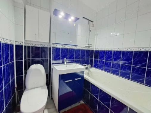Vand Apartament spatios cu 4 camere de vanzare pe Bdul Decebal