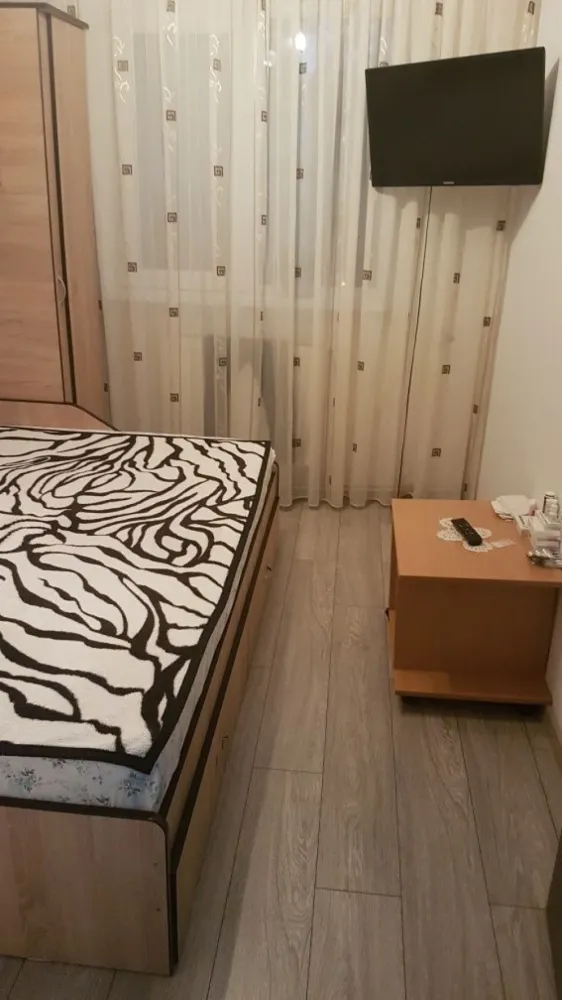 Proprietar vând ap. 4 camere