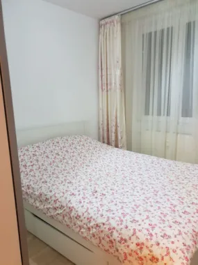 Vand apartament 4 camere