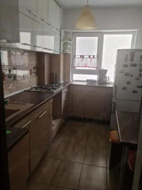 Vânzare apartament 4 camere Militari Veteranilor