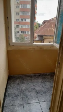 De vanzare ap 4 camere decomandat blv.Dacia