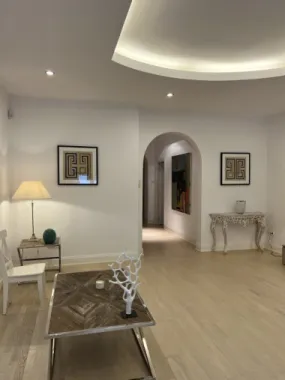 Str Belgrad, Capitale, Ap. tip duplex, 221mp: 122mp Hochparterre + 99mp Demisol