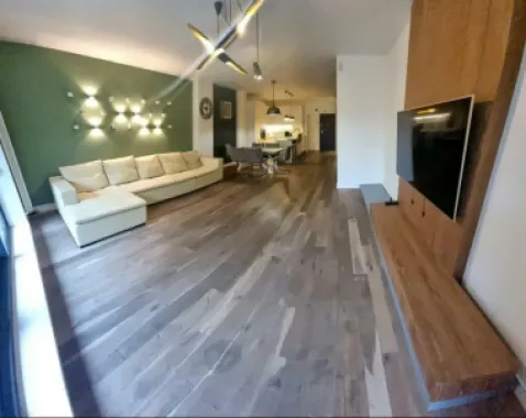 Apartament 6 camere, gradina privata