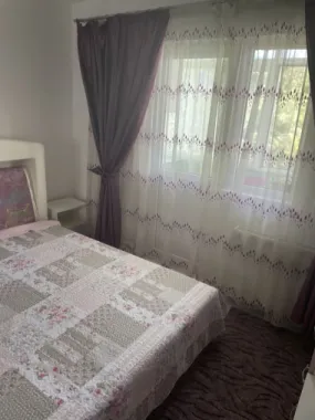 Vand apartament 4 camere